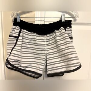 Vintage Lululemon women’s shorts size 10.
